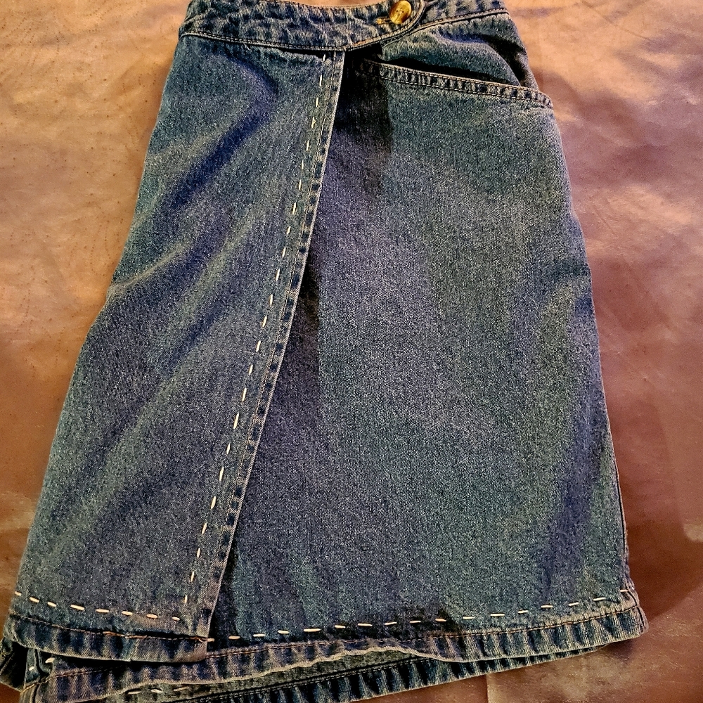 Gloria Vanderbilt Vintage Denim Skirt